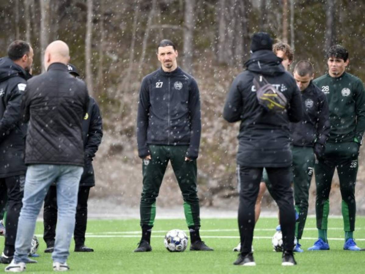 Zlatan se lesiona durante entrenamiento del Milan