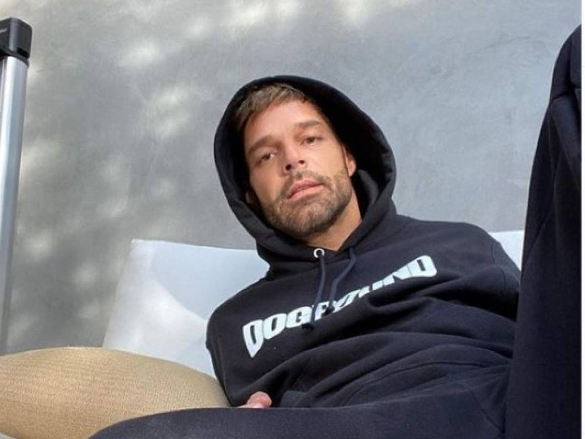 Ricky Martin presenta por primera vez a Renn, su cuarto hijo