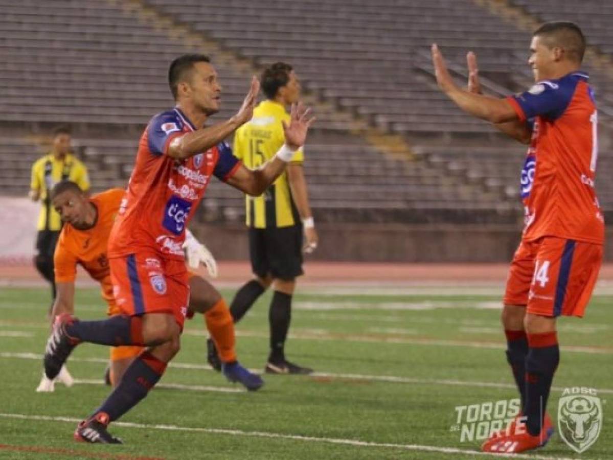 Real España pierde 3 - 2 ante el San Carlos de Costa Rica en Nueva Orleans