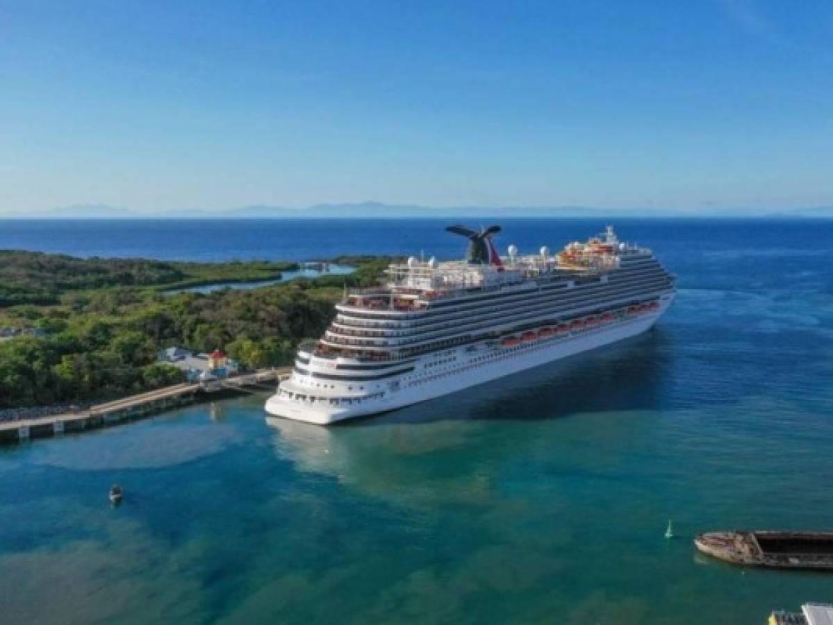 Llega a Roatán el primer crucero con turistas tras restricciones por el covid-19