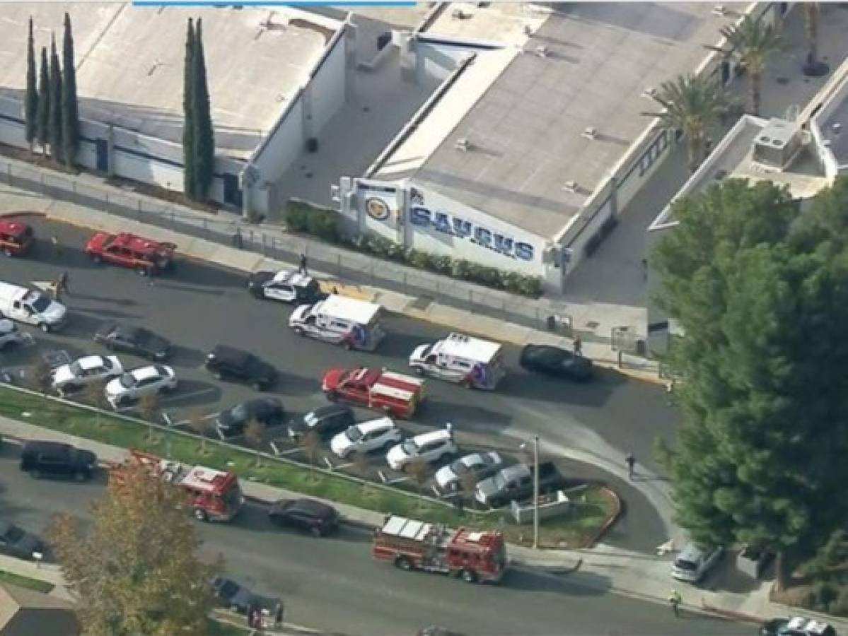 Al menos 7 heridos deja tiroteo en escuela de Los Ángeles