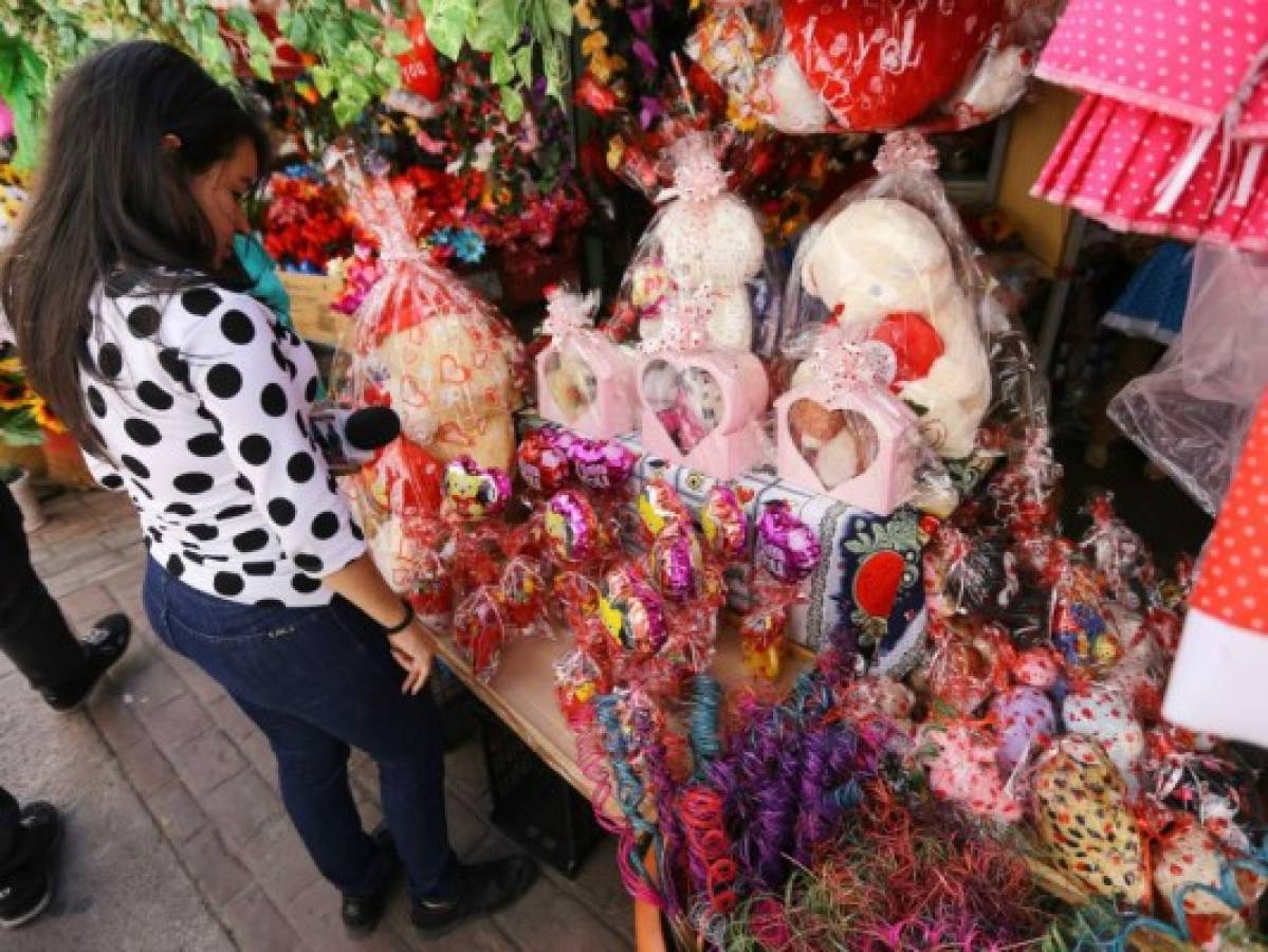 El comercio crece en la capital de Honduras con el Día del Amor y la Amistad