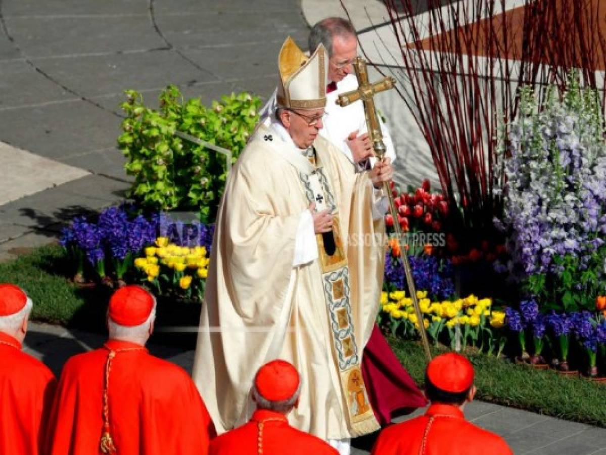 El Papa oficia misa de Pascua en la Plaza de San Pedro este Domingo de Resurección