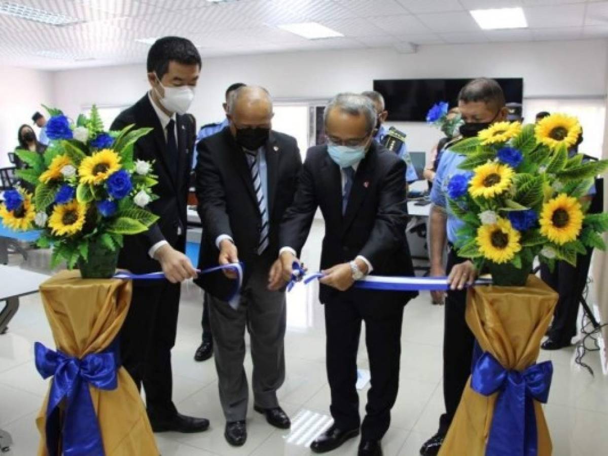 Japón dona equipo a la nueva Sala Situacional de Inteligencia de la Policía Nacional  