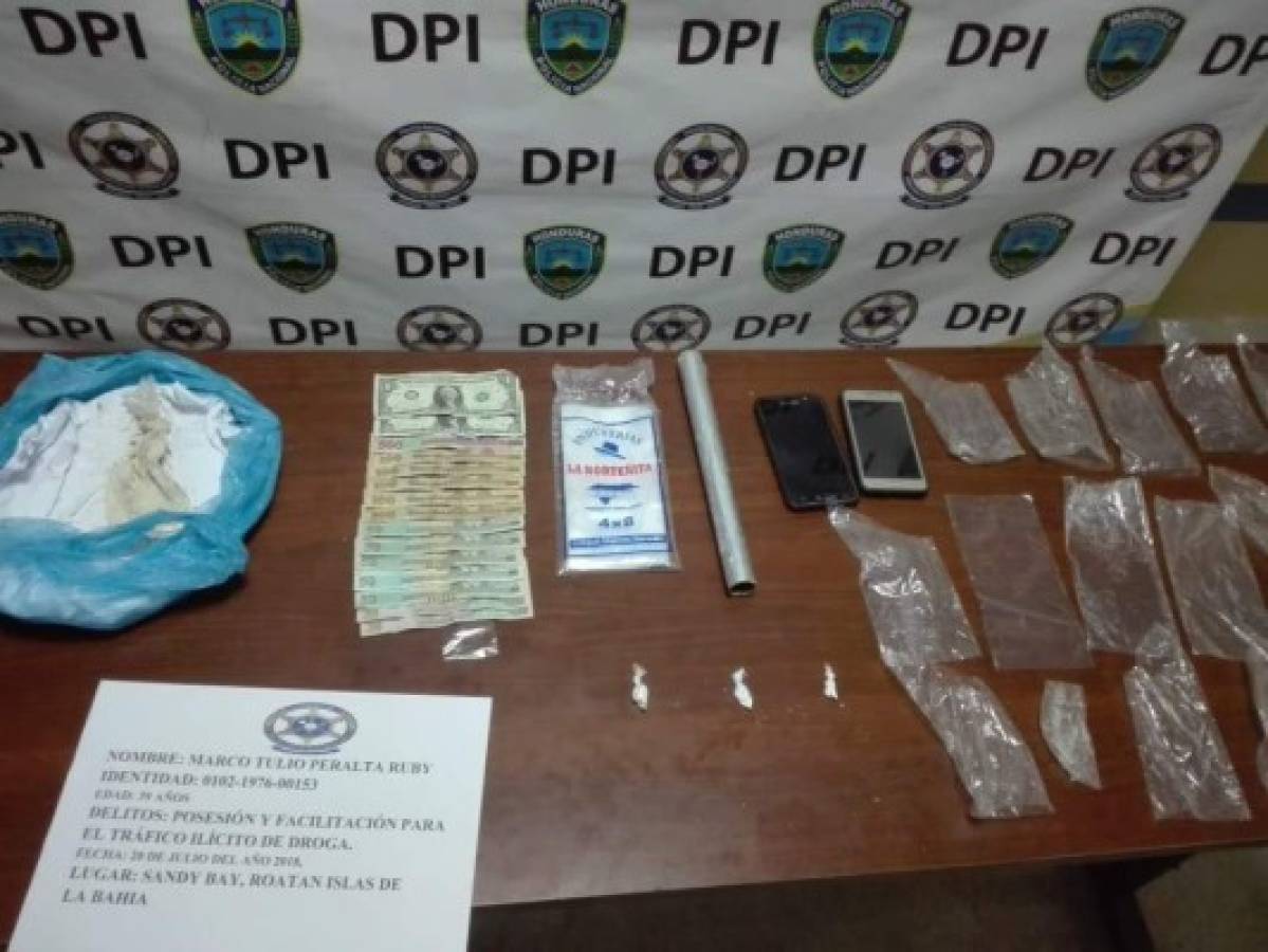 Capturan a un hombre con supuesta cocaína en Roatán