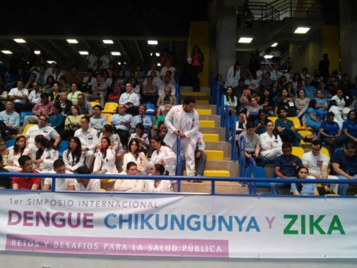 El simposio contó con la participación de estudiantes de Medicina, galenos y especialistas hondureños, foto: Johny Magallanes/El Heraldo.