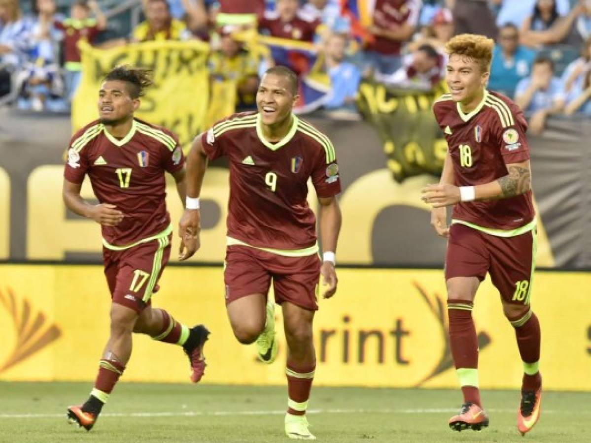 Venezuela derrota 1-0 a Uruguay y acaricia cuartos de final