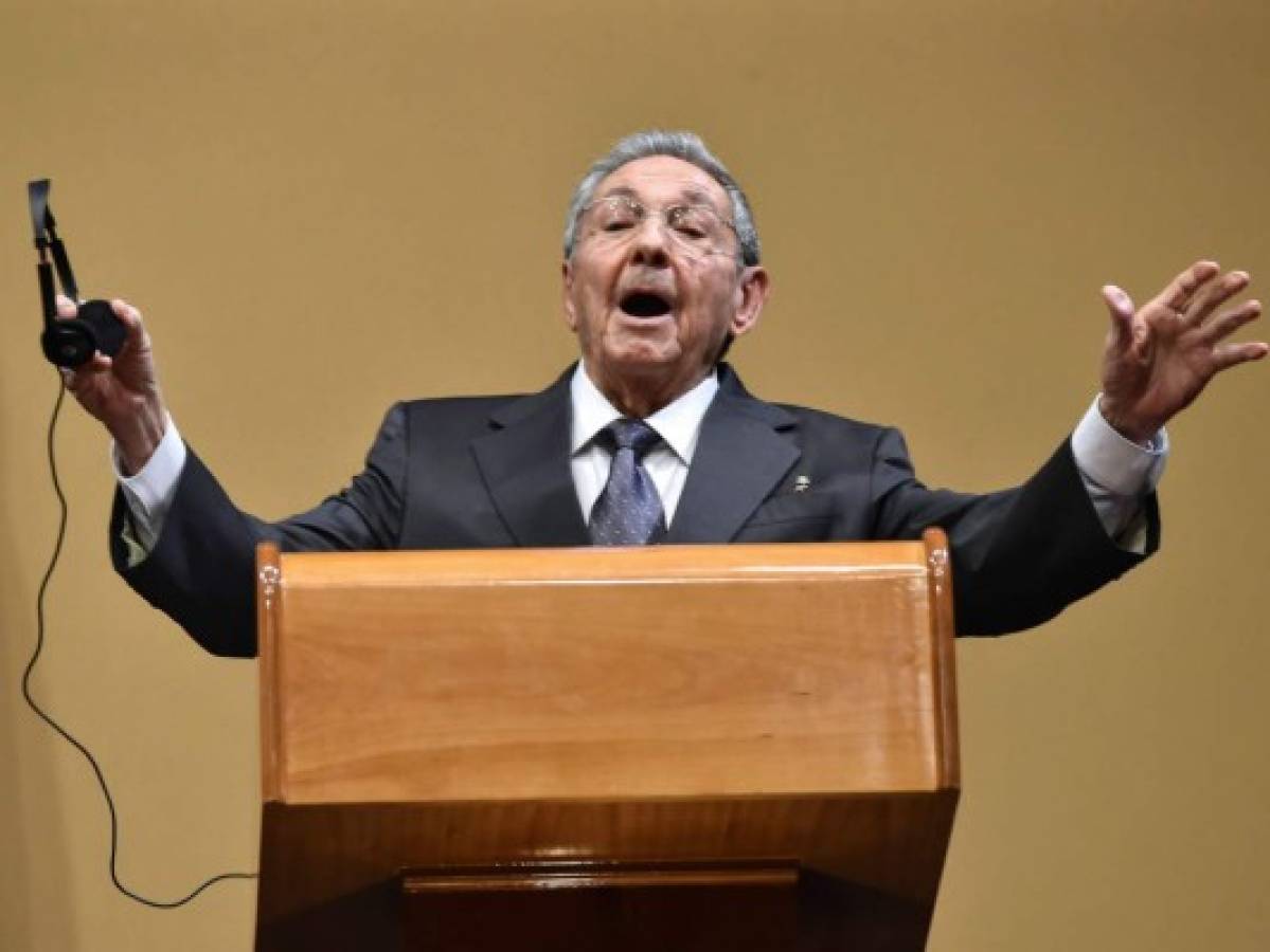 Raúl Castro desmiente que Cuba tenga presos políticos