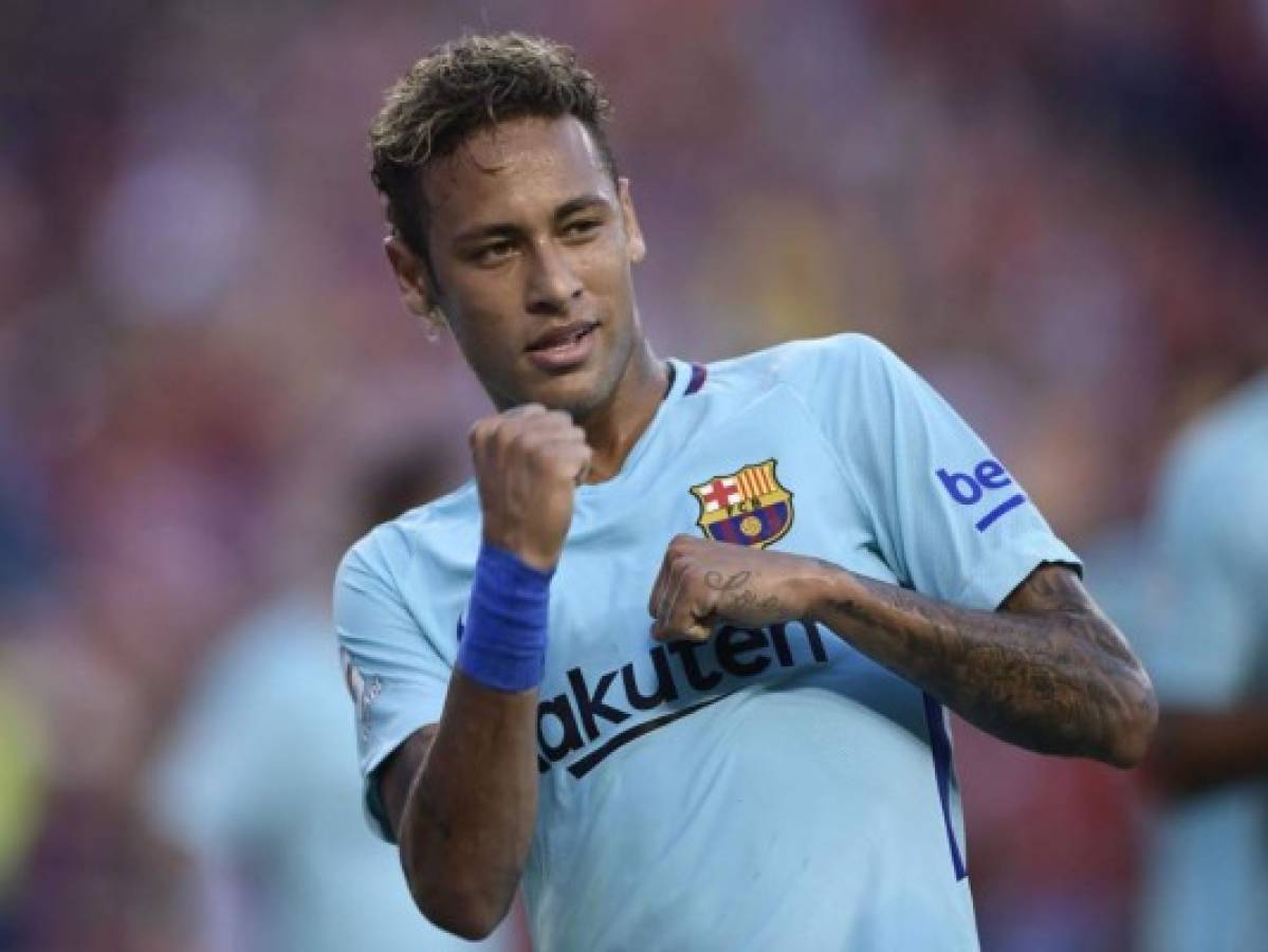 Neymar vuelve a tomar de la mano al Barcelona en victoria 1-0 ante el Manchester United