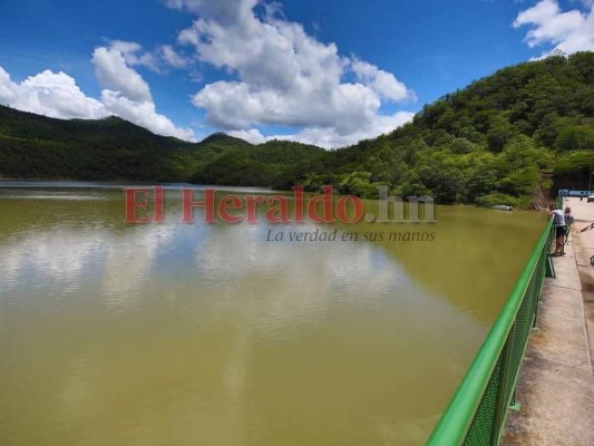 Las dos represas de agua potable se volvieron insuficientes ante la eleva demanda.