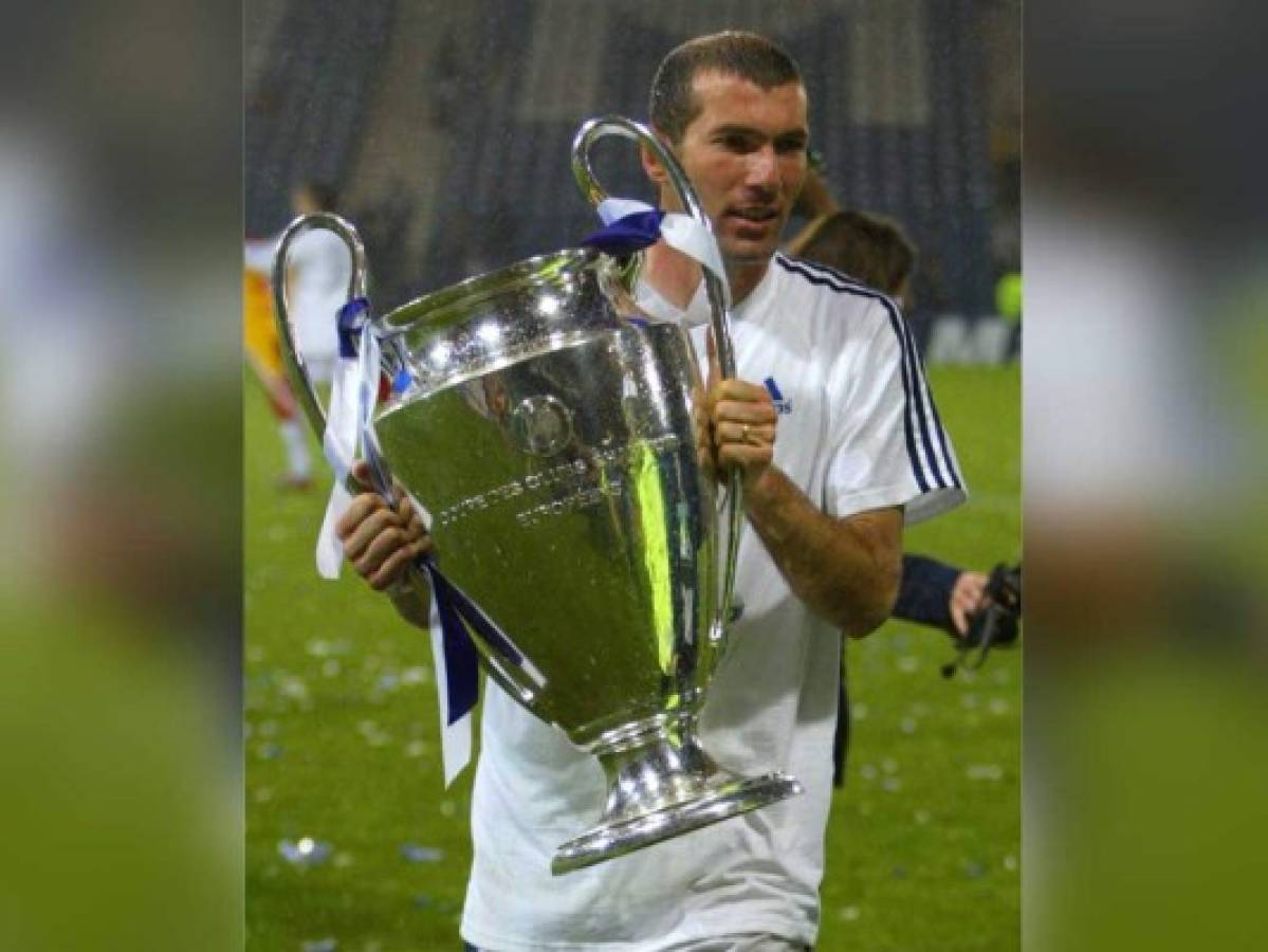 La volea de Zinedine Zidane en Champions League cumple 15 años