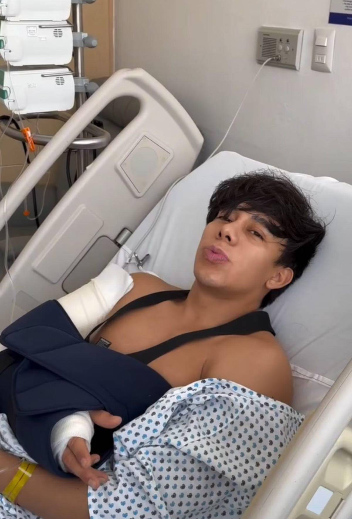 Influencer mexicano Sonrixs sufre accidente y es operado de emergencia