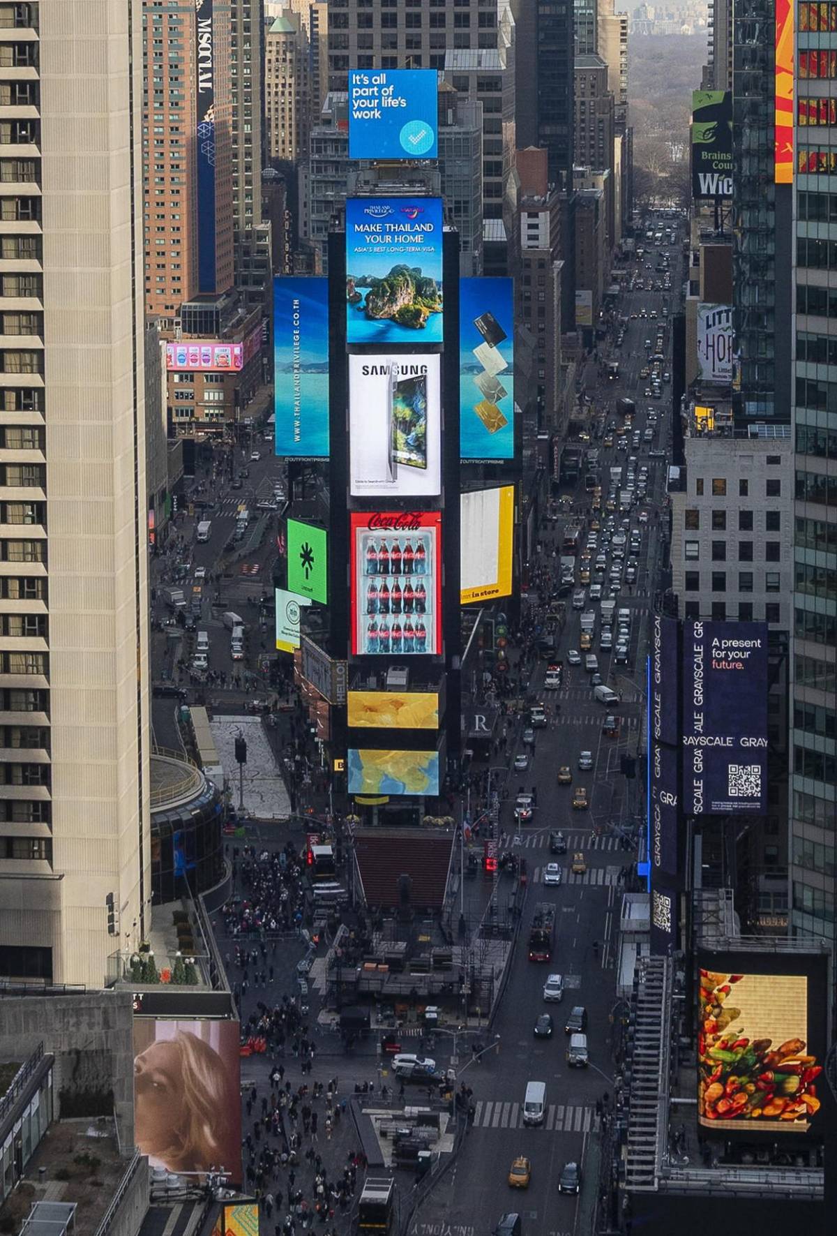 Todo listo para recibir 2025: ultiman detalles en bola de  Times Square