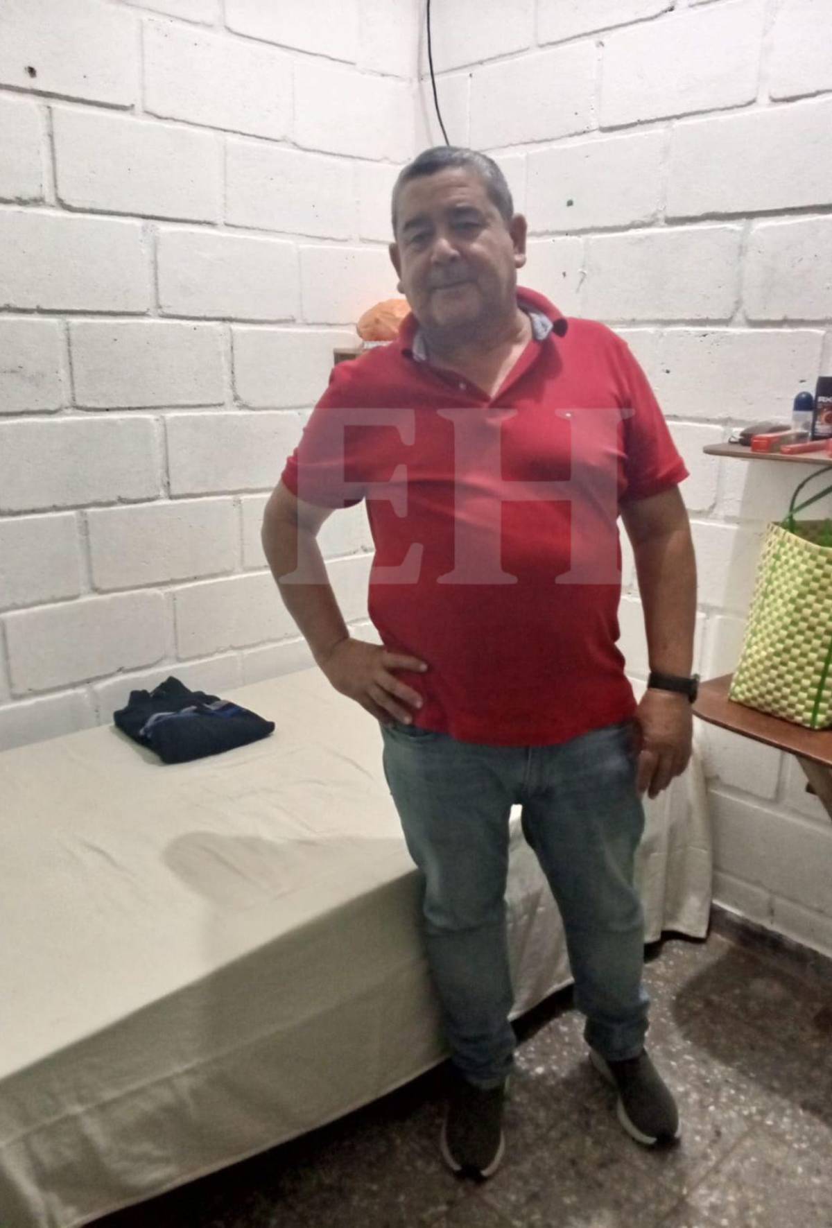 Primeras imágenes del general retirado Romeo Vásquez preso; así luce su celda