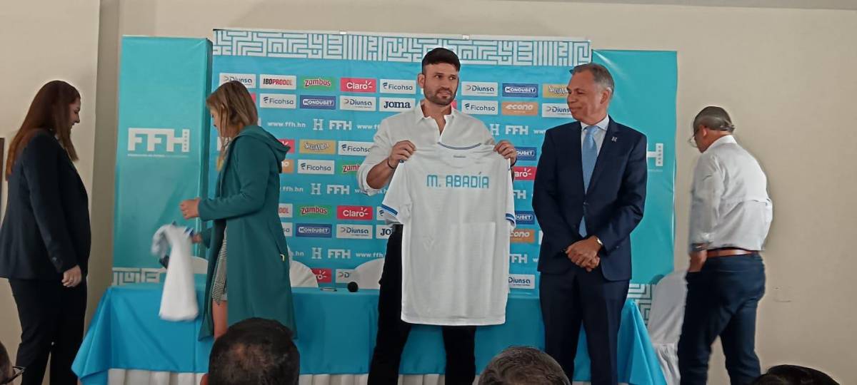 Presentación del nuevo entrenador de la Selección Femenina de Honduras.