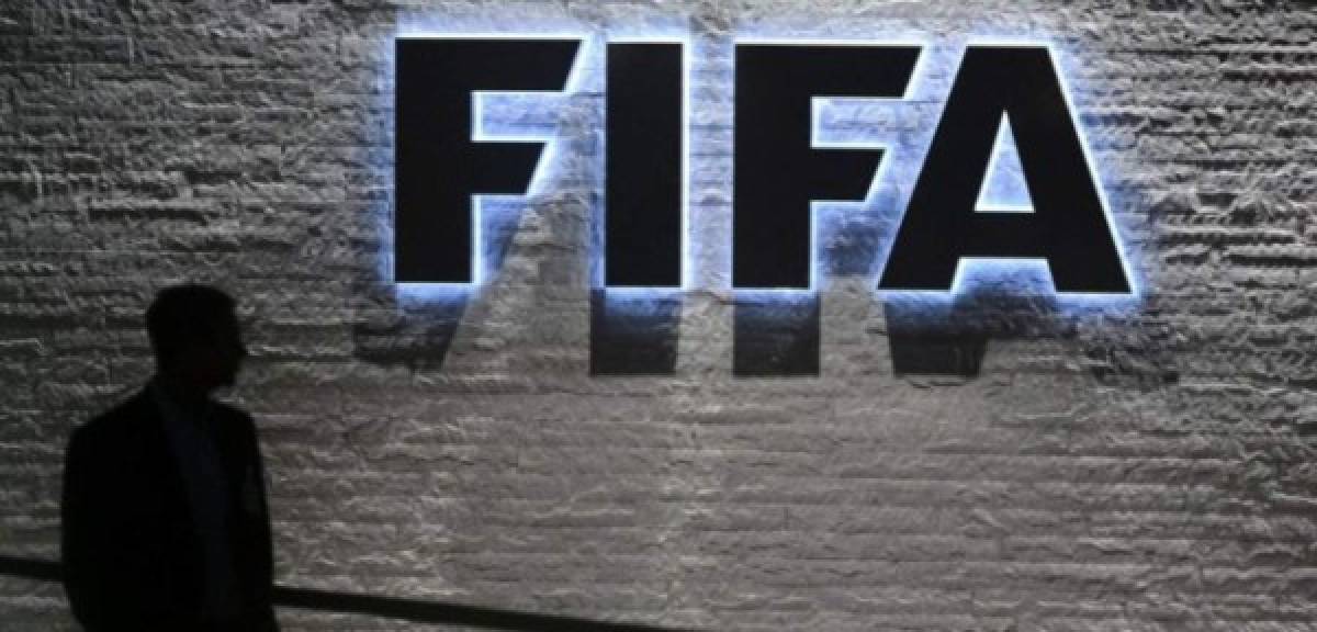 Justicia estadounidense apunta a los bancos por escándalo en la FIFA   