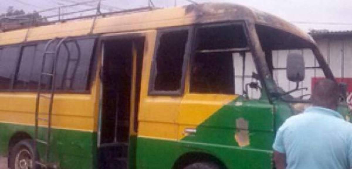 Ya son ocho los buses quemados en Honduras