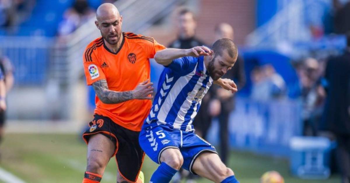 El Alavés remonta en los últimos minutos ante el Valencia