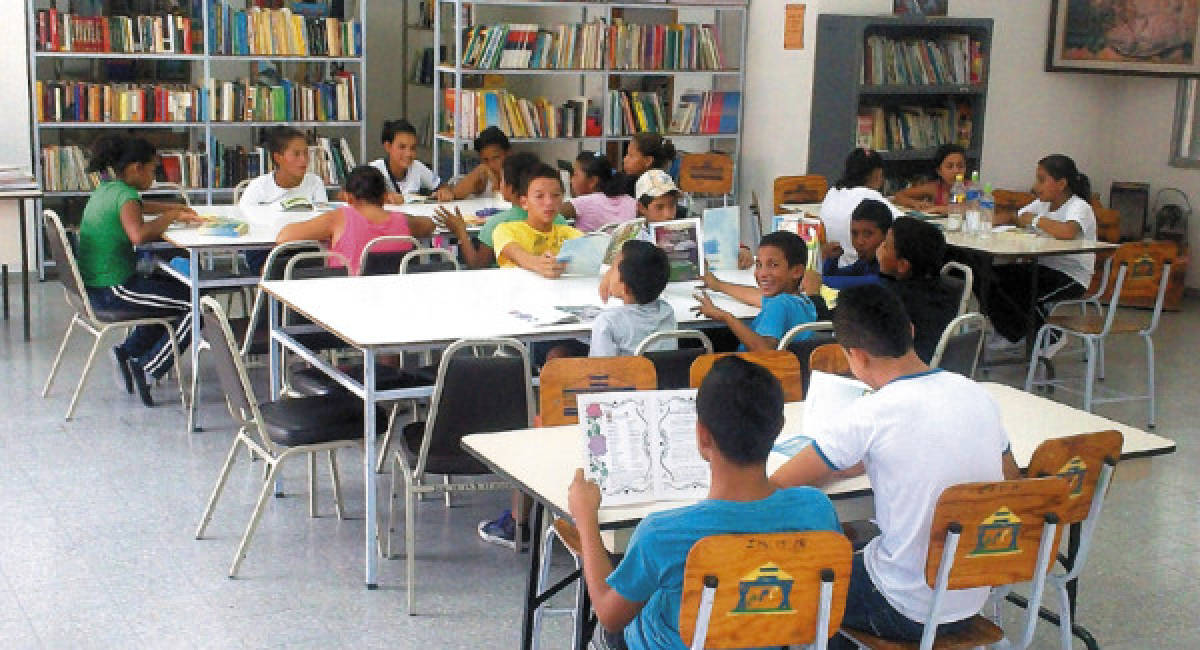 Las bibliotecas de La Paz tienen alta demanda estudiantil