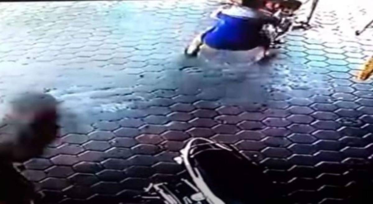 Video: Ángel de la guarda salva a dos niños de la muerte