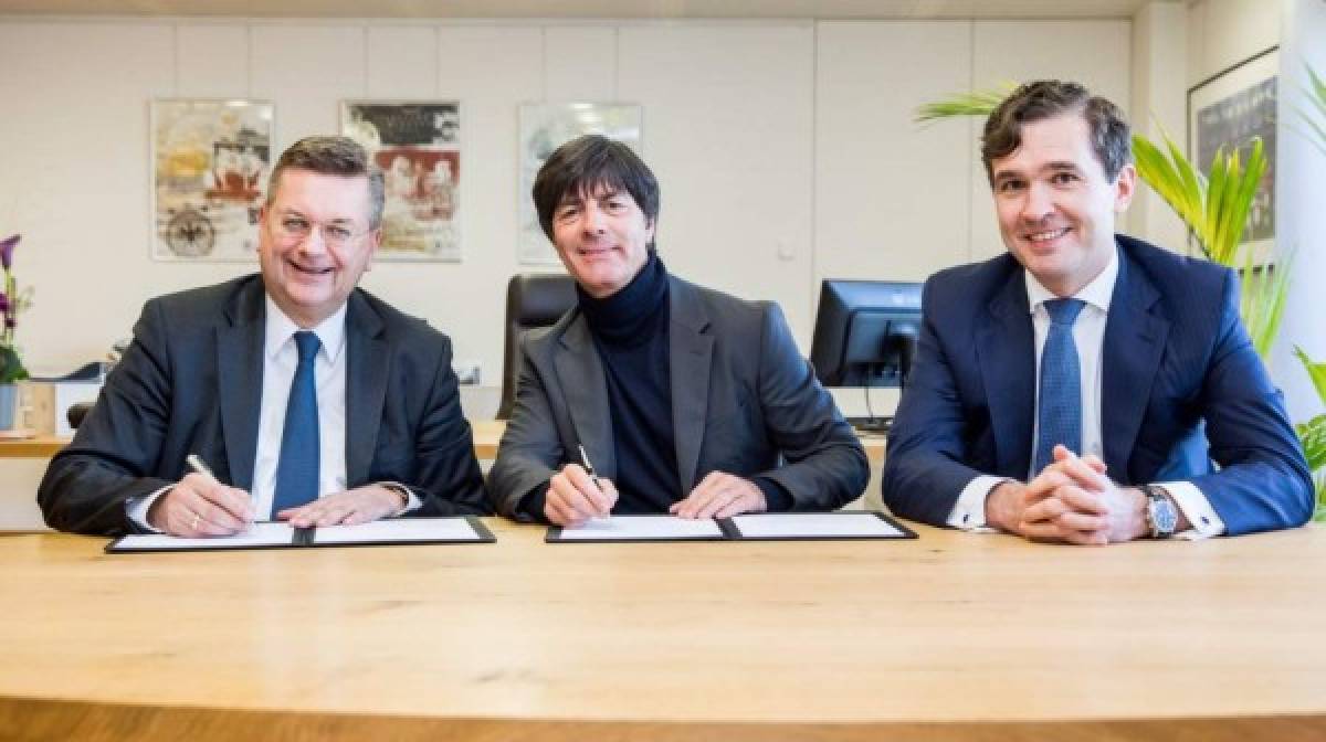 Joachim Low renueva hasta 2020 al frente de la selección de Alemania