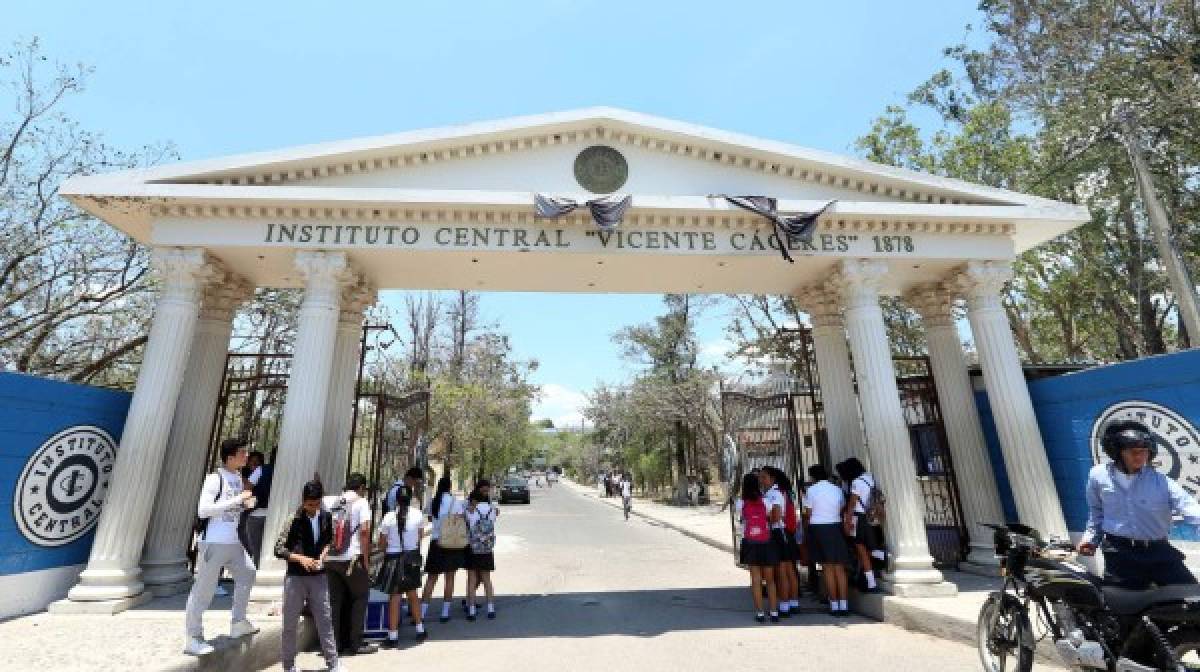 Recorrido por el colegio más longevo de Honduras: Instituto Central Vicente Cáceres