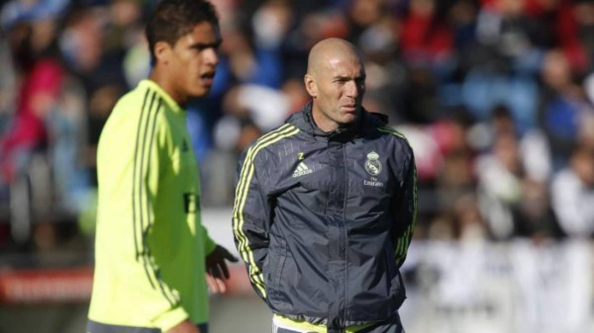 Raphael Varane será baja con la selección francesa por lesión, confirma Zidane