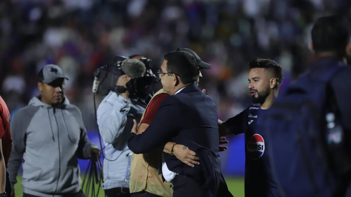 Tristeza del Olimpia tras perder final y no poder conseguir el penta en despedida de Troglio