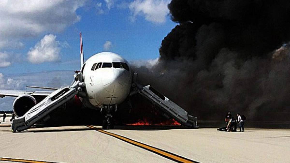 Florida: Varios heridos deja incendio de avión