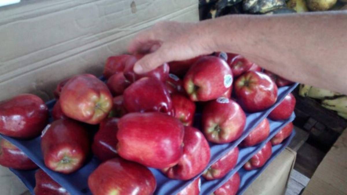 Navidad: Hondureños consumirán unas 300 mil cajas de uvas y manzanas