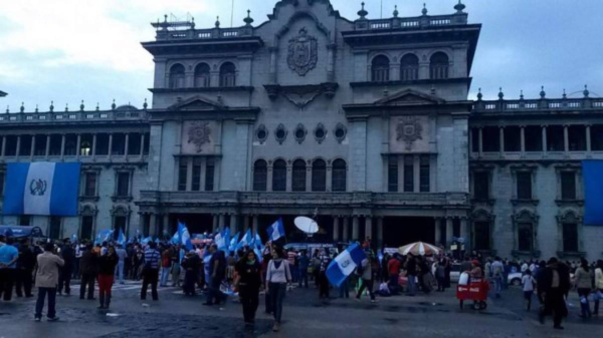 Guatemala: Retiran inmunidad a 8 diputados oficialistas 