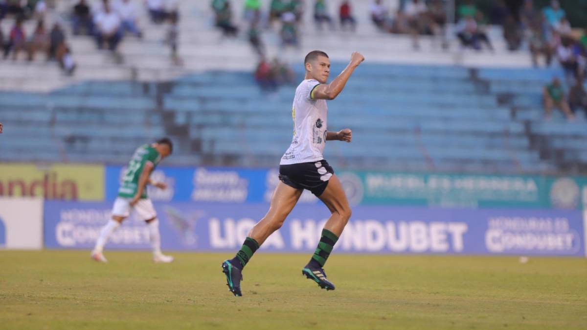 Marathón goleó a Juticalpa FC en partidazo de “Chino” López y debut de César Sevilla