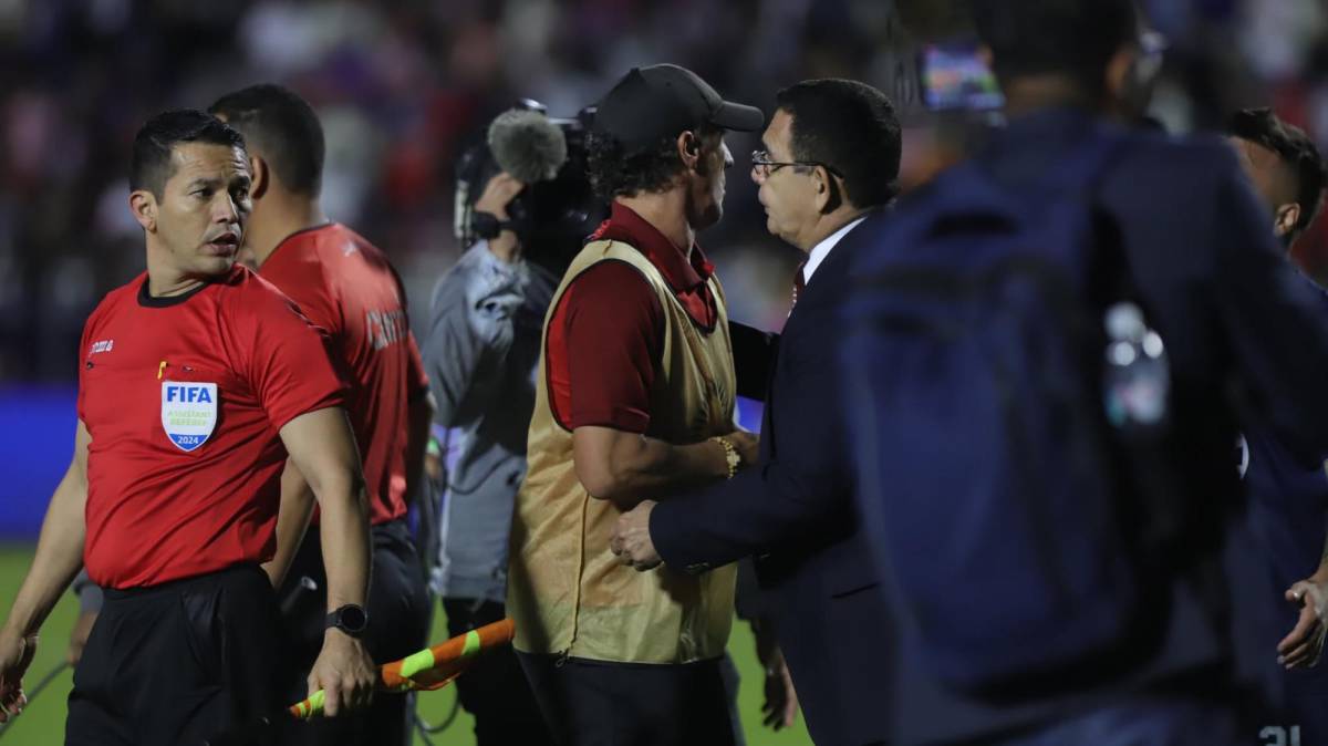 En fotos: Así fue la triste despedida de Pedro Troglio tras perder final ante Motagua