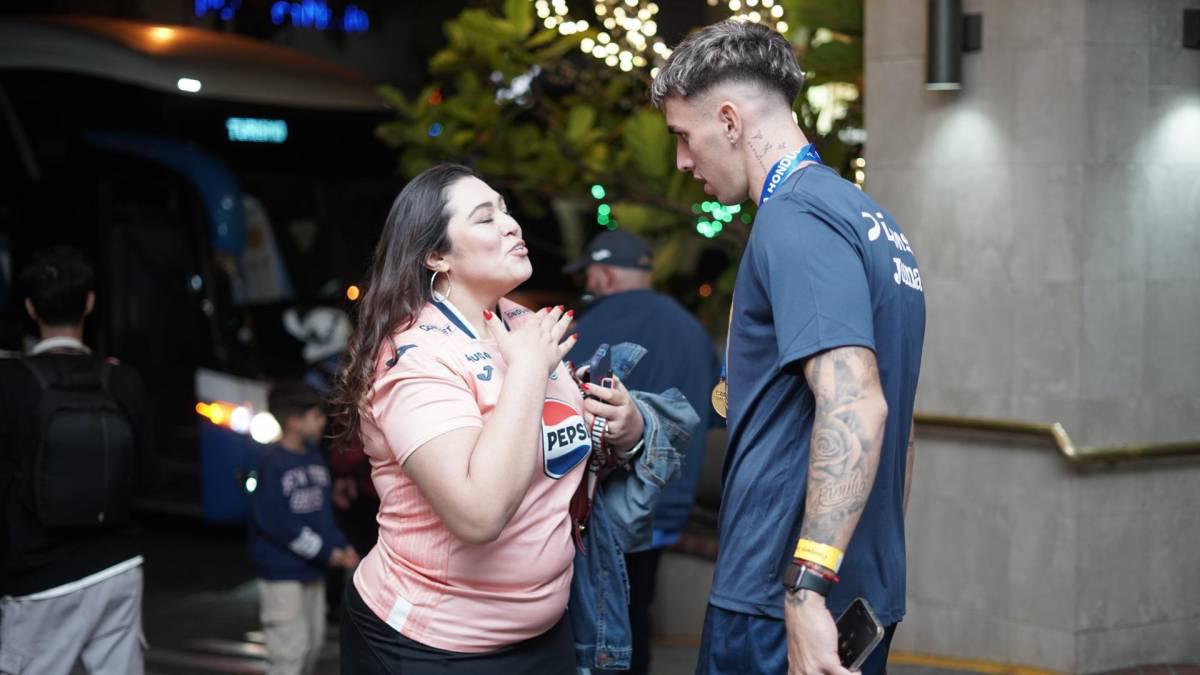 Jugó enfermó y terminó celebrando con cerveza y qué era lo que cargaba Diego Vázquez