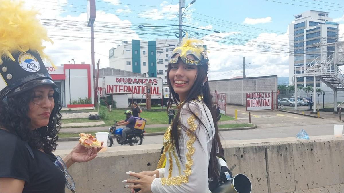 Alegría y sabor: el ambiente en el Carnaval de Tegucigalpa