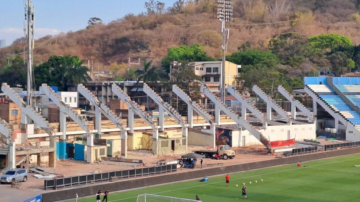 Concacaf hace sorpresiva recomendación a Fenafuth para el partido Honduras vs Cuba