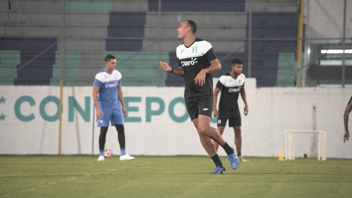 Arboleda se pone la camisa de la Selección de Honduras: Así fue el primer entreno