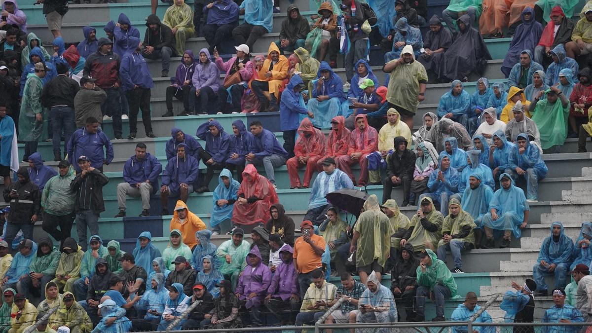 Los primeros aficionados ya están listos para el Honduras vs México