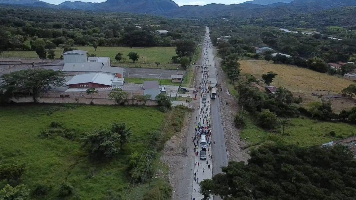 ¡Recibido como un héroe! Shin Fujiyama llega a Honduras tras recorrer 3,000 kilómetros