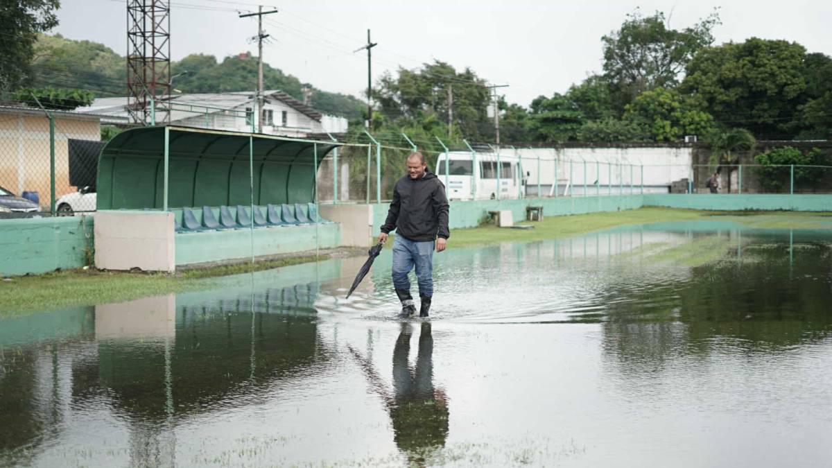 Inundado se encuentra estadio Rubén Deras de Choloma previo a final de Liga de Ascenso