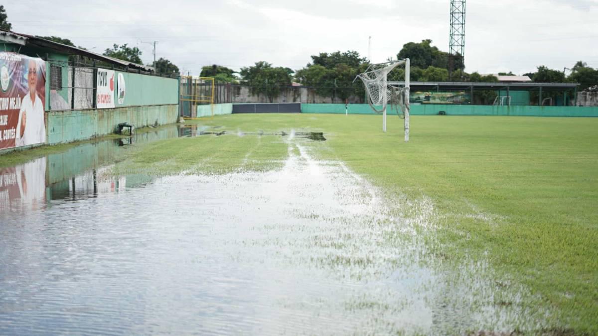 Inundado se encuentra estadio Rubén Deras de Choloma previo a final de Liga de Ascenso