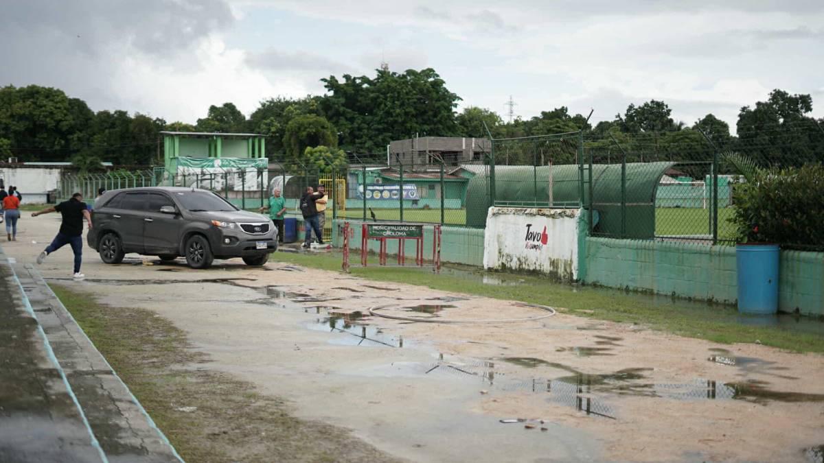 Inundado se encuentra estadio Rubén Deras de Choloma previo a final de Liga de Ascenso