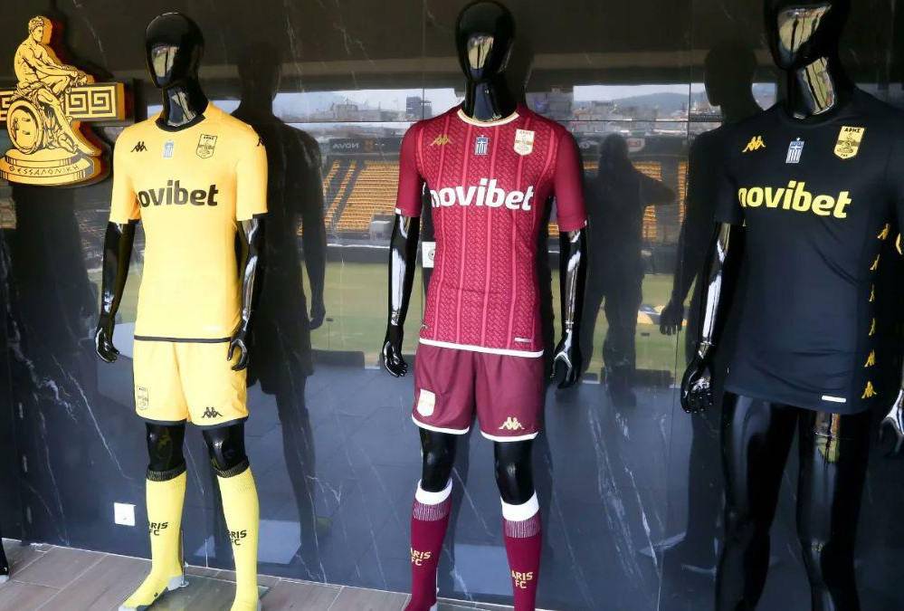 Uniforme de visitantes del LAFC para la temporada 2023