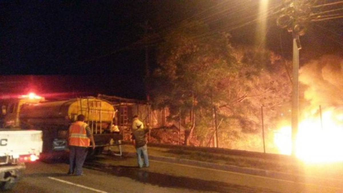 Incendio en fábrica de muebles deja sin trabajo a 200 empleados