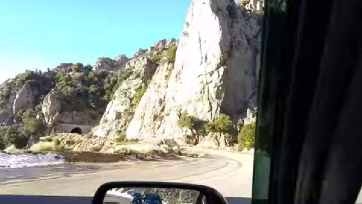 Cae por un barranco y tiene el vídeo del aterrador momento  