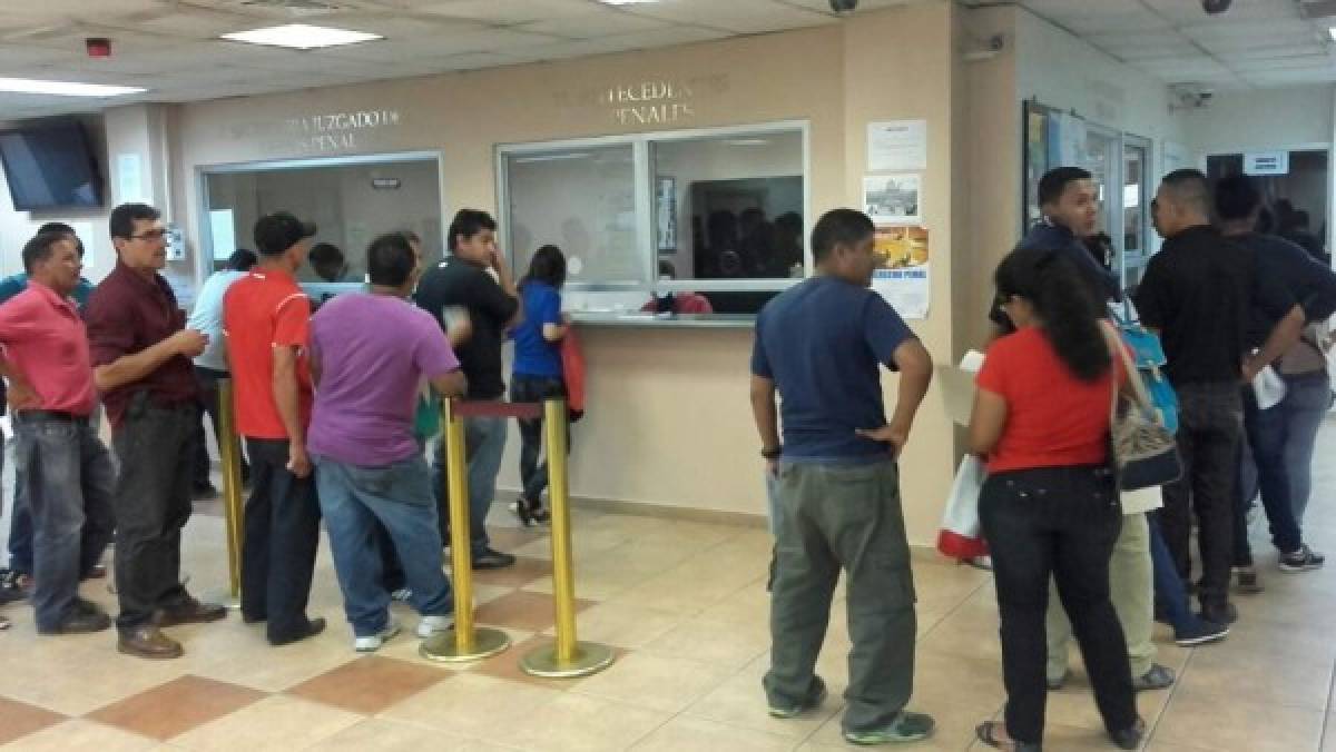 Honduras: Gran afluencia de personas solicitan hoja de antecedentes penales