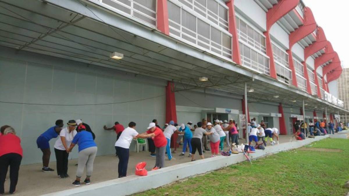 Entreno de la Selección de Honduras afectó a miembros de la tercera edad