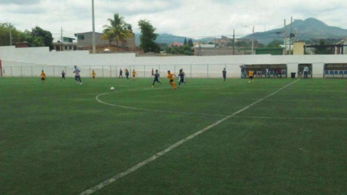 Escuelas amigables compiten en el torneo 'Juegatela por el ambiente'