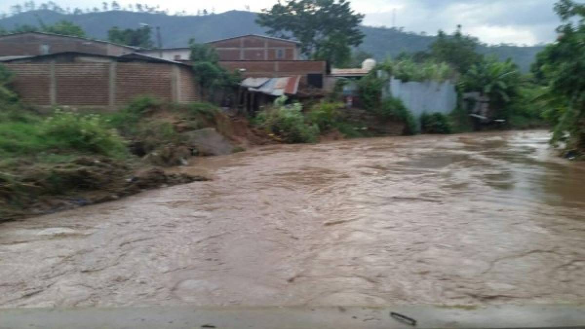 176 casas afectadas y 17 sectores incomunicados por fuertes lluvias