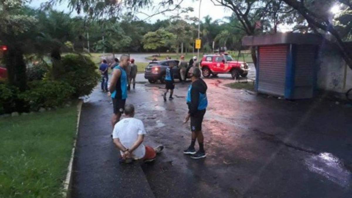 El asesino fue detenido en el lugar del crimen. Foto cortesía Guarda Municipal